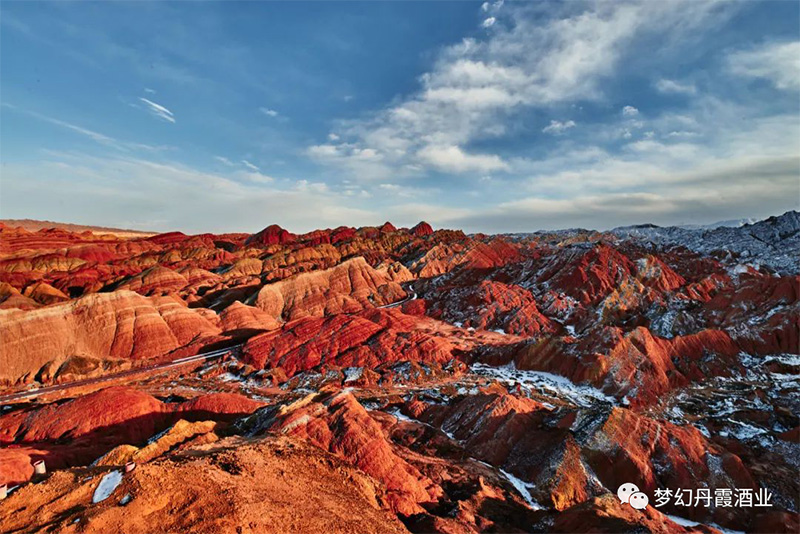有一種力量叫青山綠水的味道:夢幻丹霞酒喚起家國情懷 有一種力量叫青山綠水的味道:夢幻丹霞酒喚起家國情懷